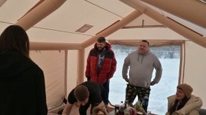 Обзор Большая надувная палатка, ссылка внизу