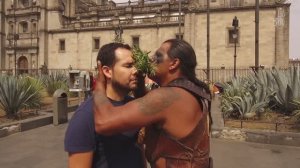 Una Limpia en el zócalo para la buena vibra ASMR Chamán