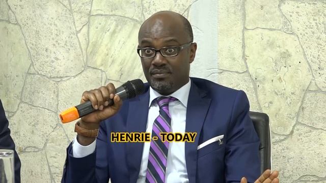 Idi Amin was a better President - Says Andrew Mwenda, debates the role of opinion polls in politics смотреть онлайн