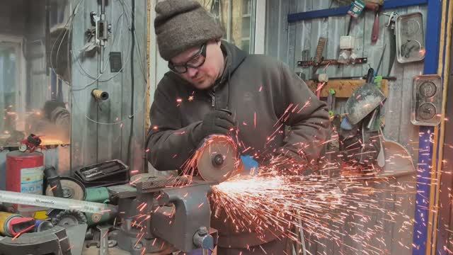 Отзыв и обзор болгарки AG95151P Sturm! Подключаем плавный пуск. смотреть онлайн