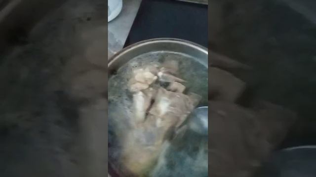 Шурпу из мяса говядины картошка 🥔 2шт лук 1 шт морковь 🥕 1шт перец болгарский 1шт вода 2л смотреть онлайн