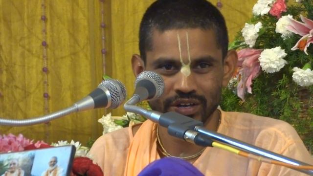 Hari-katha Is Going... (Хари-катха...)