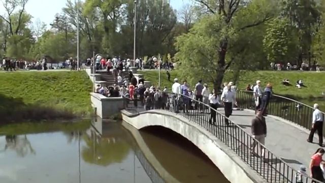 День Победы 2011 г..mpg смотреть онлайн