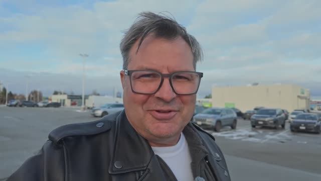 Сдаю на права для грузовика В Канаде все не так просто!!! смотреть онлайн