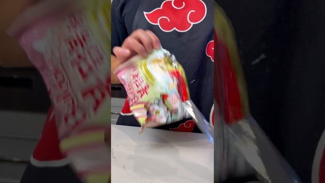 I Made The ULTIMATE SPICY Carbonara Ramen 🥵 смотреть онлайн