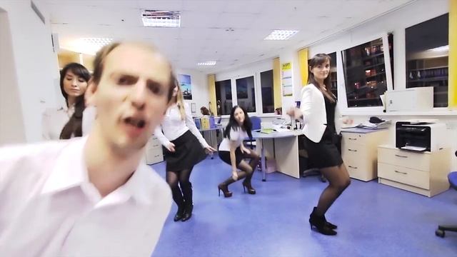 TezTour Dance in office hd смотреть онлайн