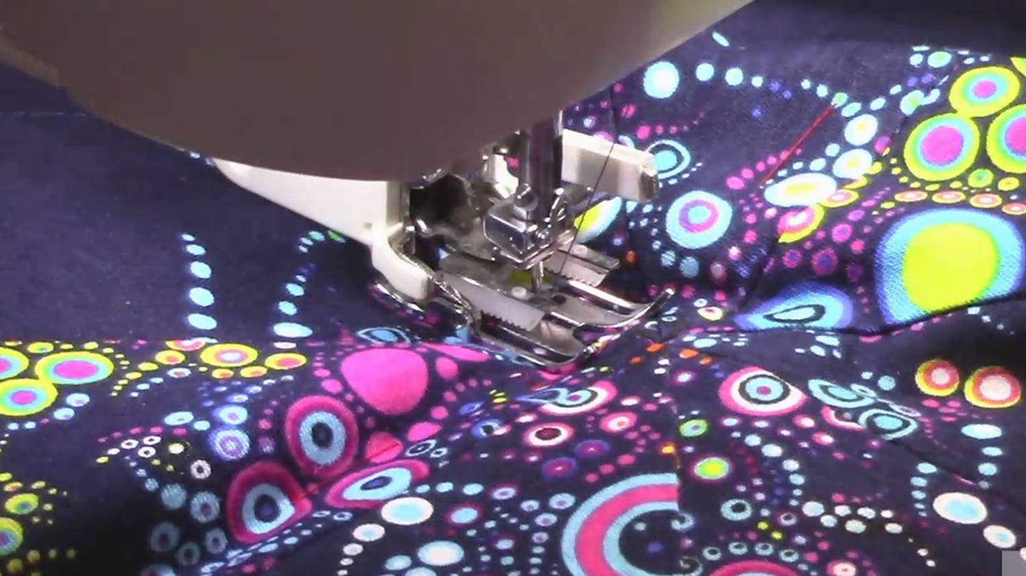 Одеяло из трикотажных лоскутов смотреть онлайн