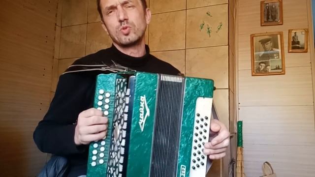 Прикольный РАЗБОР "Ich ging einmal spazieren" на гармони-хромке. Deutch/Russisch :-) смотреть онлайн