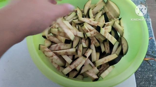 Салат "Бажан" з баклажанів, яєць та маринованої цибулі. Легко та смачно😉 смотреть онлайн