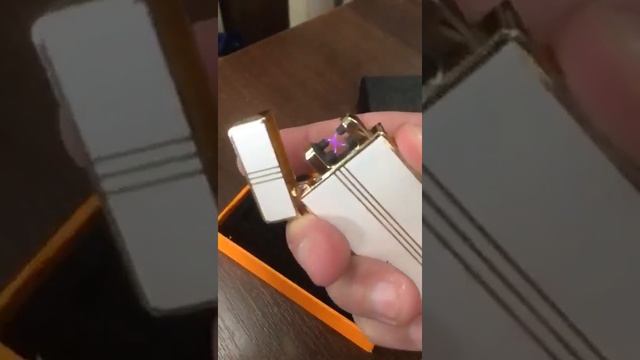 Электроимпульская зажигалка USB Lighter White смотреть онлайн