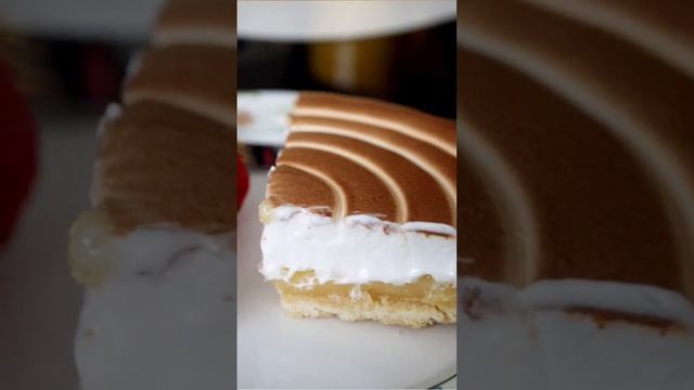 [Lidl supermarket] Lemon tart with meringue topping #shorts смотреть онлайн