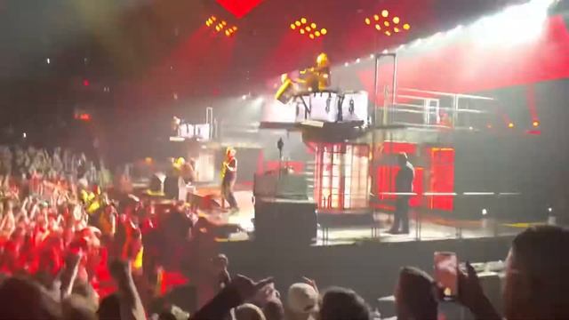 Slipknot Knotfest Live : 2022 Rogers Place (Ft. Tortilla man hijacking clown’s drums) смотреть онлайн