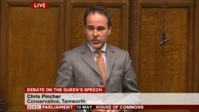 Chris Pincher Trashes Chuka смотреть онлайн