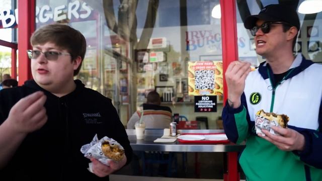 The ULTIMATE Stoner BURGER! (You NEED to try it) смотреть онлайн