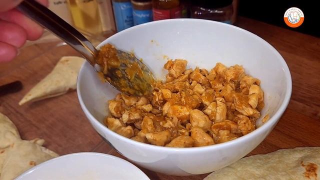 10 Dakikada Lezzetli Tavuklu Tortilla Böreği nasıl yapılır! смотреть онлайн