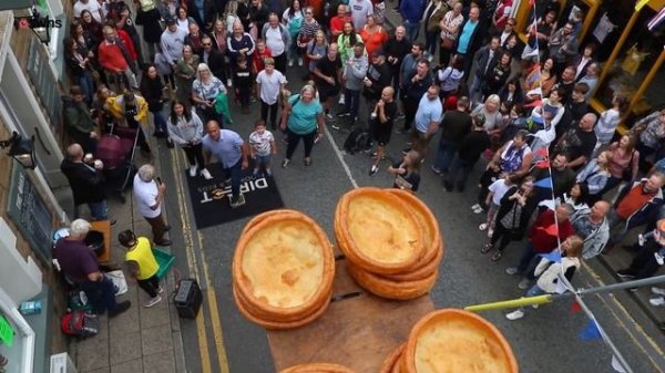 Lancashire and Yorkshire go head to head at the World Black Pudding Throwing Championships | SWNS