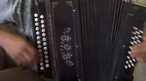 Урок №9 - аккорды из пяти кнопок. Нюансы работы мехом