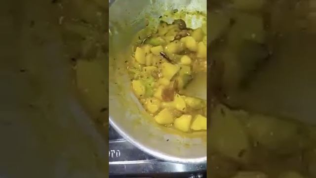 what is this food?? смотреть онлайн