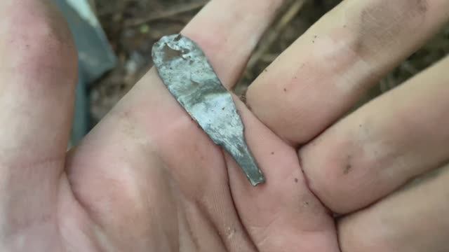 Столовое серебро и царские монеты! смотреть онлайн