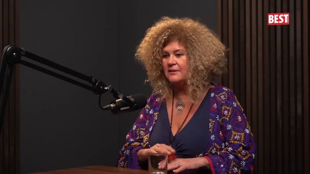 Best Podcast-Spitzer Gyöngyi Soma: „A férjem tudta, hogy egy vérbő nővel él együtt” смотреть онлайн
