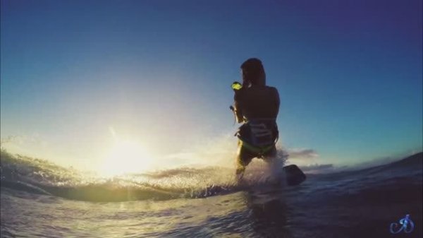 MADIS - Between The Waves