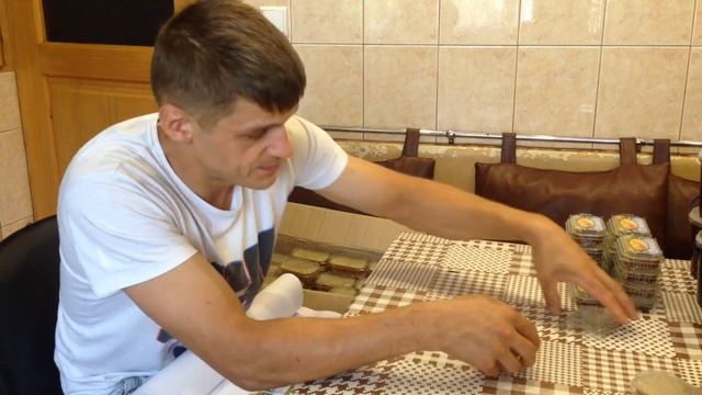 Сотовый мед.  Наклейки для сотового меда.