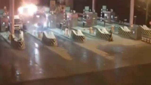 У вас тут прицеп подгорел смотреть онлайн