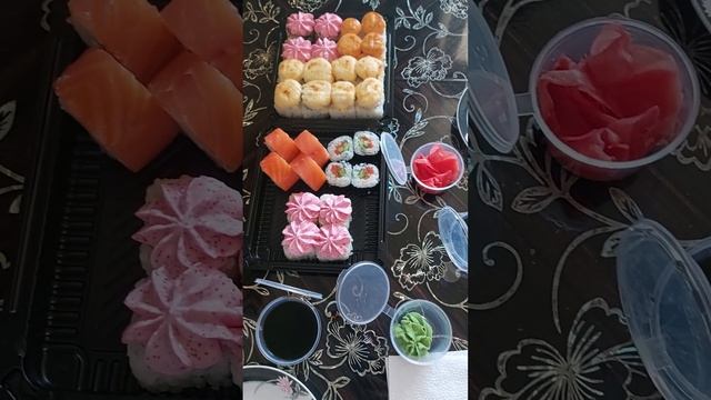 Едим Роллы смотреть онлайн