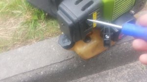 Бензокоса(триммер) заводится и  сразу глохнет.Быстрое решение проблемы