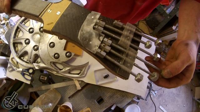 Will Gelvin's McGyver Guitar Challenge смотреть онлайн