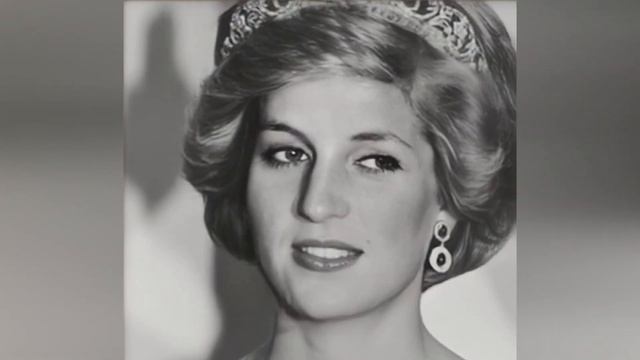 Ожившие фотографии Принцессы Дианы при помощи нейросетей смотреть онлайн