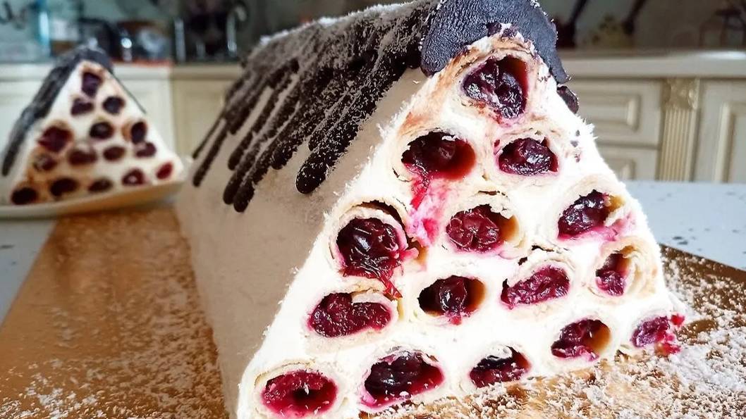 Настоящий Торт Монастырская Изба с вишней и сметаной! смотреть онлайн