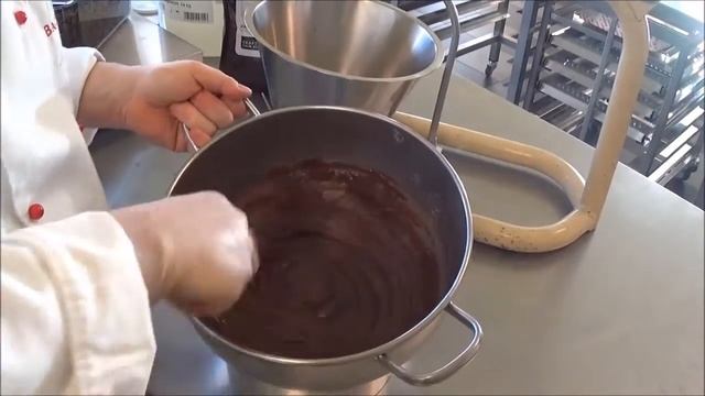 Karamell Schokoladentrüffelkugeln Teil 1 смотреть онлайн