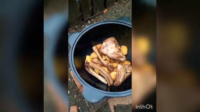 Картошка с ребрами в Узбекском казане 🤗 смотреть онлайн