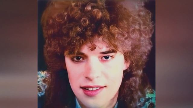 Ожившие фотографии Жени Белоусова при помощи нейросетей смотреть онлайн