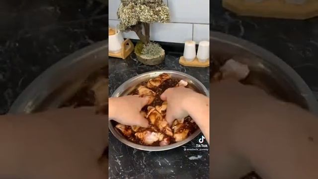 Куринные крылышки в духовке #shorts #вкуснаяеда #рецепты #вкусно #тикток #тиктокрецепты #кухня смотреть онлайн