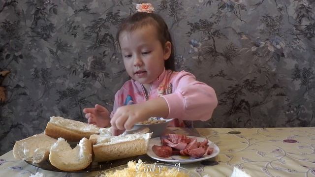 Бургер классический челендж Леди Насти Burger Classic Challenge Lady A смотреть онлайн