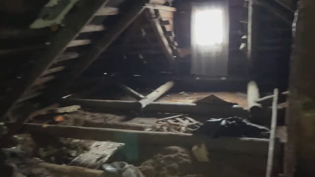 КОП НА ЧЕРДАКЕ смотреть онлайн