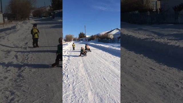 Катаемся на санках смотреть онлайн