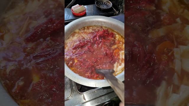 Закинул зажарку в самый вкусный борщ на свете! Гоа. Арамболь. Индия. #cooking #recipes #goa #travel смотреть онлайн