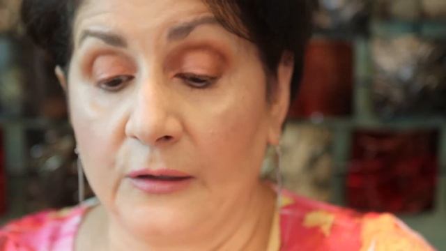 MILANI PURE PASSION PALETTE EYE LOOK MATURE SKIN смотреть онлайн