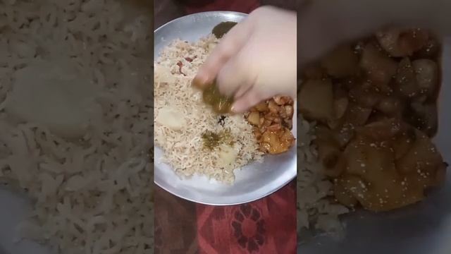 Hara dhaniye ki chatni chawal || 🍚🍙🍜 best sabzi recipe #viralvideos #shortsviral #food смотреть онлайн