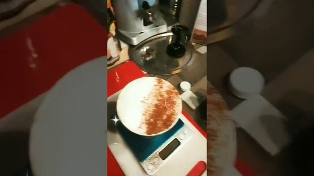 #shorts КАК ПРАВИЛЬНО ПРИГОТОВИТ КАПУЧИНО ,КОФЕ ДЛЯ ДУШИ ,КАК УКРАСИТЬ КОФЕ ЧТО ТАКОЕ КОФЕ смотреть онлайн