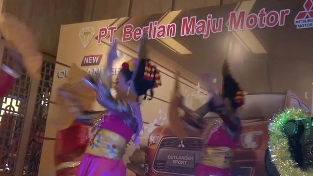 OTOBLITZ TV - New Outlander Sport, Meet & Greet with Rifat Sungkar 2016 смотреть онлайн