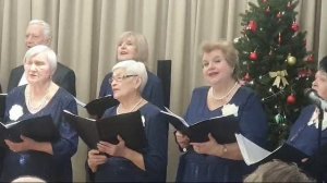 А годы летят, поёт хор "Ясные зори". Дирижёр хора Владимир Баранов