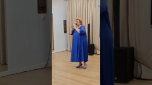 Поля изрытые лежат, поёт Людмила Николаева