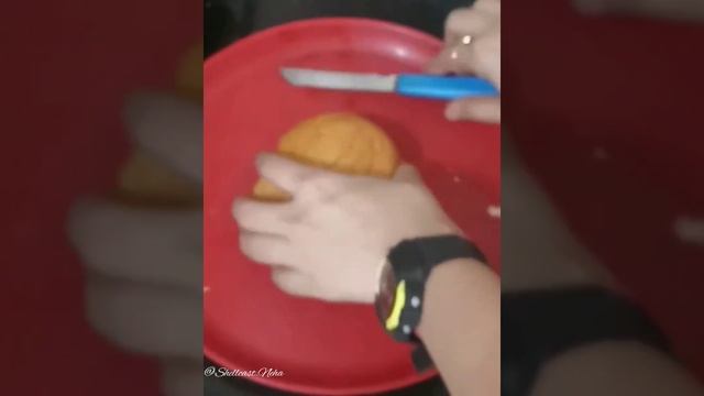 Aalu tikki burger #aalu #aalutikkirecipe #burger #shorts #youtubeshorts #ashortaday смотреть онлайн