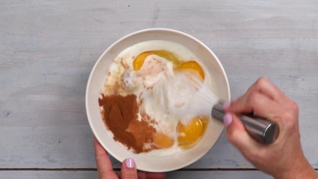 Praline-Pecan French Toast | Southern Living смотреть онлайн