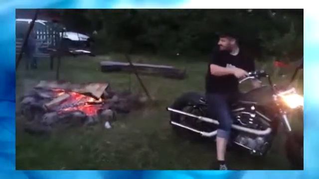Костер с мотоцыклом смотреть онлайн