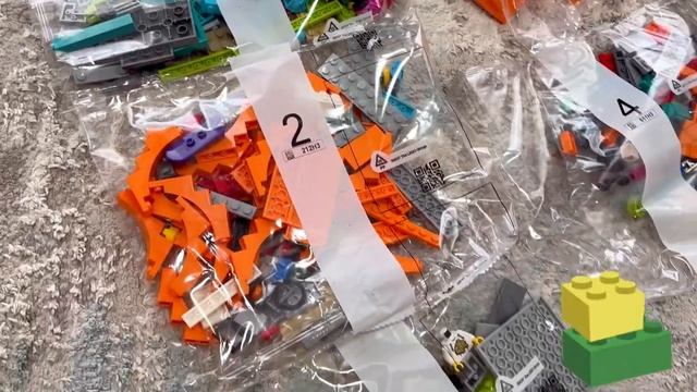 Распаковка #lego #legocity #60365 #площадкадляскейта #подарокребенку Собираю конструктор